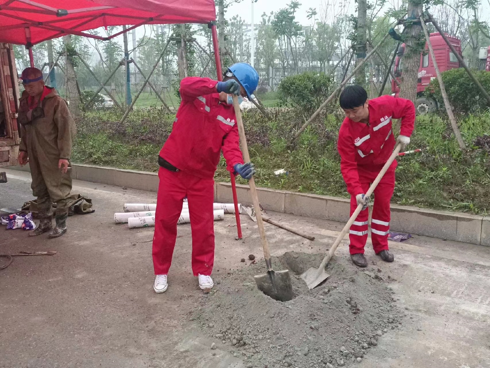 蒲城管道疏通哪家好】及时进行市政管道清淤